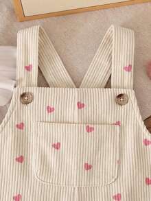 SHEIN Vintaside Kids 女嬰燈芯絨吊帶褲套裝，加厚保暖愛心刺繡吊帶褲 + 保暖磨毛針織內搭，2件套，新款可愛女嬰服飾 - 杏色 - 查看 5