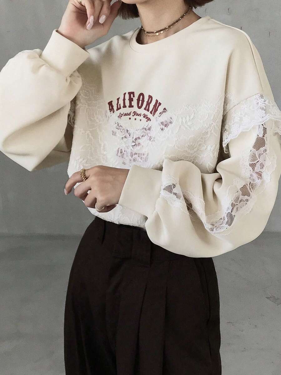 FRIFUL 女款字母印花對比蕾絲落肩長袖休閒優雅T恤,黑白豹紋,適合茶會、早午餐、酒吧派對,秋季穿搭 - 米色 - 查看 1