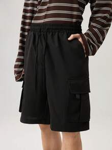 Vaulklash Men Flap Pocket Drawstring Waist Oversize Cargo Shorts - Black - View 7