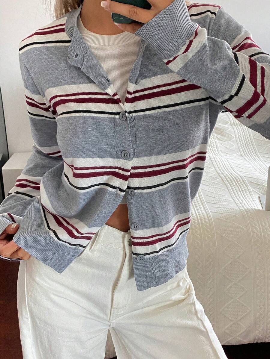 DAZY Cardigan Rajut Lengan Panjang Wanita Model Longgar Bergaris Vintage, Kerah Bulat, Kancing Tunggal, Serbaguna, dan Melangsingkan untuk Musim Gugur - Grey - View 1