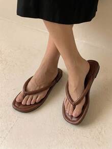 HighSole Sandalias tipo chanclas suaves de color marrón, Chanclas planas para mujer - Marrón - Ver 5