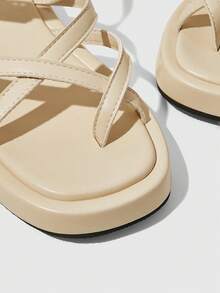 HighSole 女士鞋履春夏新款多带交叉后扣设计露跟厚底简约百搭凉鞋日常通勤购物装 - 杏色 - 查看 3