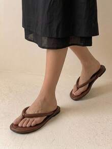 HighSole Sandalias tipo chanclas suaves de color marrón, Chanclas planas para mujer - Marrón - Ver 4