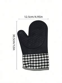 1pc Anti-Scald Microwave Oven Gloves, Heat Resistant Kitchen Baking Gloves,Resistant Silicone Oven Mitts - Home Kitchen, Non-Slip Kitchen Items, Festive Holiday Cooking Gifts Friendly For Home And Kitchen Organization - Black - View 2