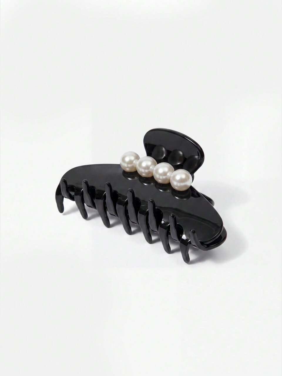 MOTF ACETATE PEARL HAIR GRAB