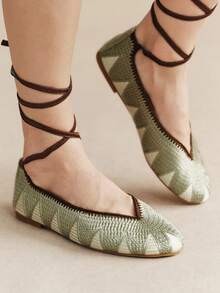 Rosivie Women's Crochet Effect Multi-Color Splicing Fashion Ankle Strap Round Toe Flat Shoes, Vacation Leisure Comfortable And Versatile - Grey spell white - View 5