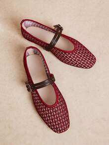 Lace red