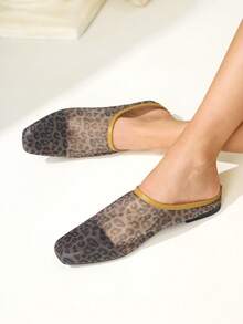 yellow leopard print