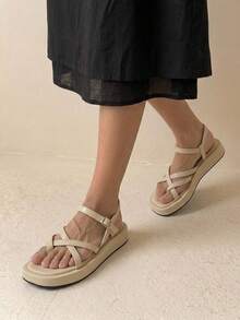 HighSole 女士鞋履春夏新款多带交叉后扣设计露跟厚底简约百搭凉鞋日常通勤购物装 - 杏色 - 查看 7