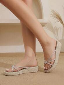 Styleloop Spring And Summer New Silver Thin Strip With Foot Clip Hemp Rope Bottom Women's Flat Sandals Comfortable And Breathable Thick-Soled Sandals Beach Vaca - Silver - View 10