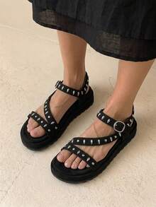 HighSole Women's Casual Buckle Design Flat Sandals For Daily Wear And Vacation Summer - Black - View 6