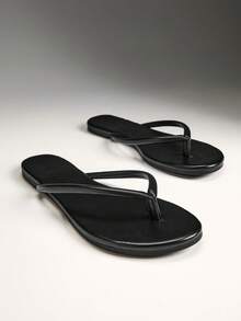 Solezae Women's Round Toe T Strap Thong Poolside Flip Flop Sandals Summer Shoes - Black - View 2