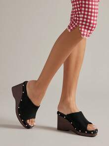 SHUZIA Women's Fashionable Comfortable Platform Suede Peep Toe Slip-On Clog Sandals - Black - View 4