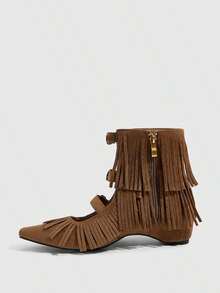 Daringsoles Sepatu Bot Pendek Wanita Ujung Persegi dengan Resleting Samping, Gesper Logam, Desain Berumbai, dan Hak Tebal. - Coklat - View 5
