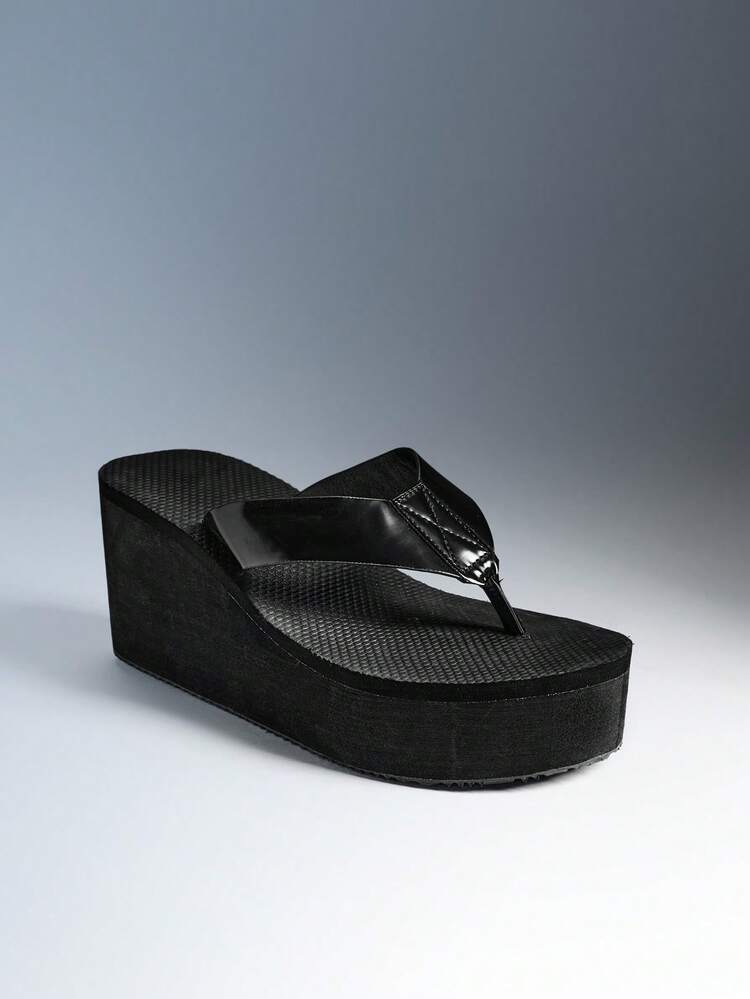 Solezae Sandal Platform Tebal dengan Tali Jepit Minimalis untuk Wanita - Hitam - View 1
