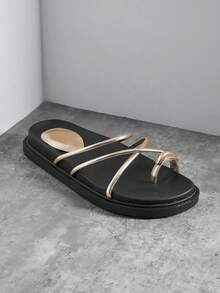 Solezae Women's Fashionable Comfortable Crisscross Toe Ring Slip-On Flat Sandals - Gold - View 7