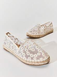 VACAZURE Women's Elegant Floral Embroidery Round Toe Flat Espadrilles - Beige - View 1