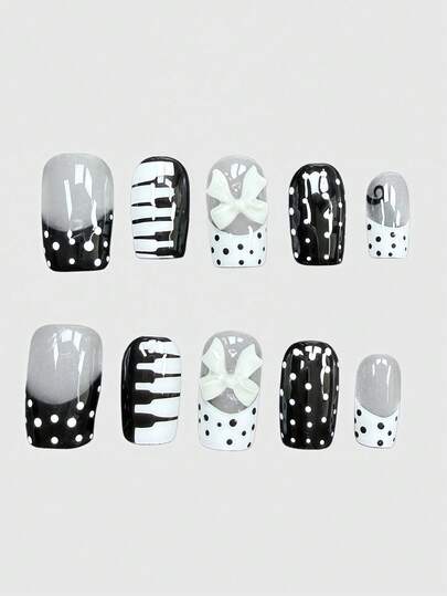 Anime 10 piezas de parches de uñas postizas hechas a mano con diseño retro de lunares, lazos y llaves dulces en blanco y negro, estilo Millennial Babes, modelo Vitality Girl de producción masiva
