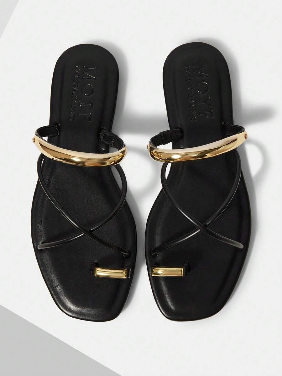 MOTF METAL CIRCLE CROSSED STRAP FLAT SANDALS, BLACK SUMMER OPEN-TOE SNEAKERS BEACH SANDALS - Black - View 2