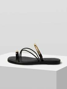 MOTF METAL CIRCLE CROSSED STRAP FLAT SANDALS, BLACK SUMMER OPEN-TOE SNEAKERS BEACH SANDALS - Black - View 7