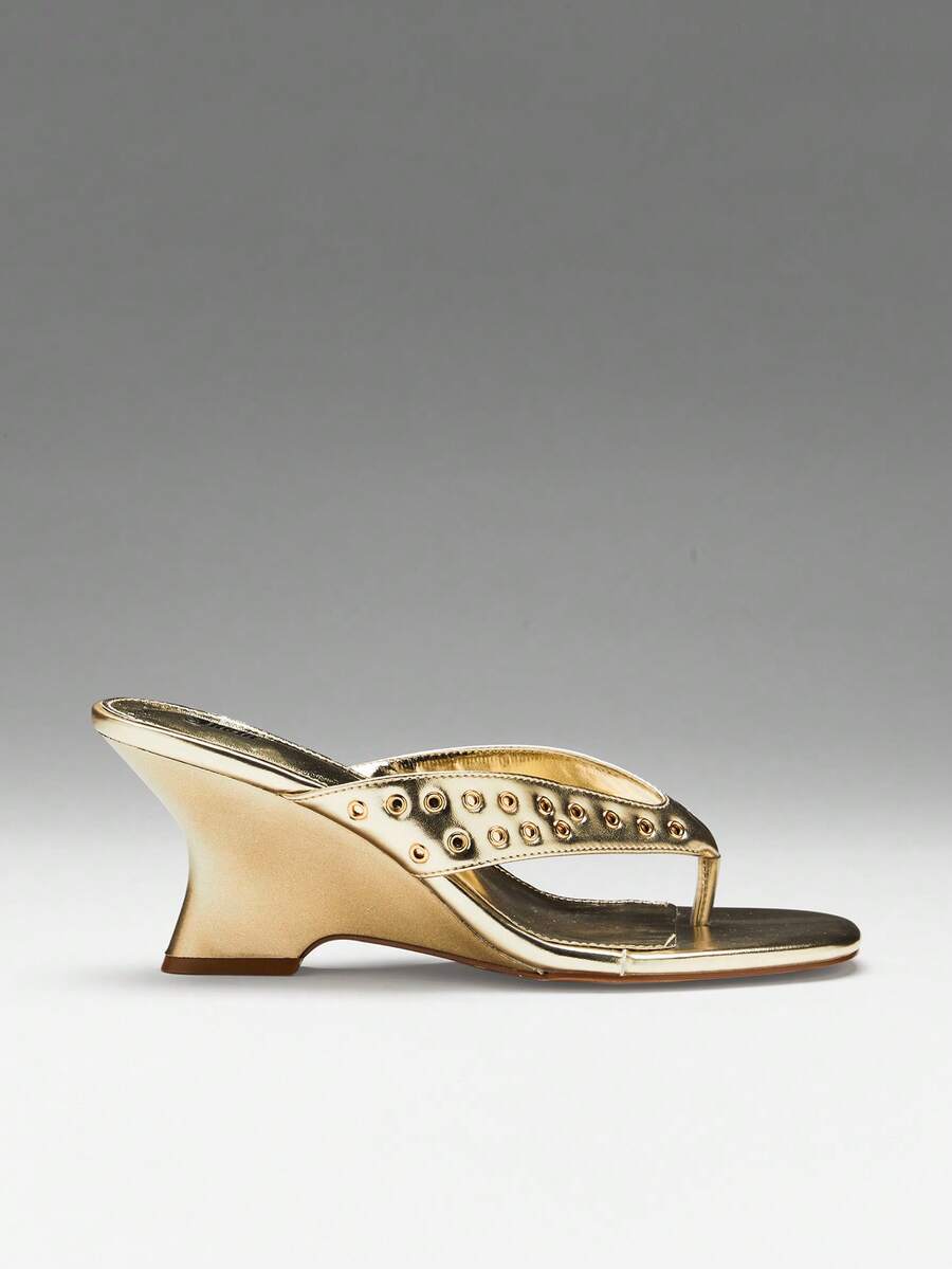 SHUZIA Women's Elegant Minimalist Rivets Decor Thong Strap Wadge Sandals - Gold - View 1