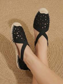 Styleloop Modische Damen-Flats in Schwarz mit Blumenstickerei, Hohldesign, Strohsohle und elastischem Band, geeignet für Outdoor, Urlaub und Shopping - Schwarz - Übersicht 4