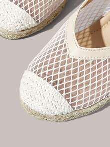 Styleloop Women's Wedge Heel Platform Shoes, Straw Platform, Lace Upper, Bohemian Style, Travel Essentials, Summer Wear, Vacation Atmosphere - Beige - View 5