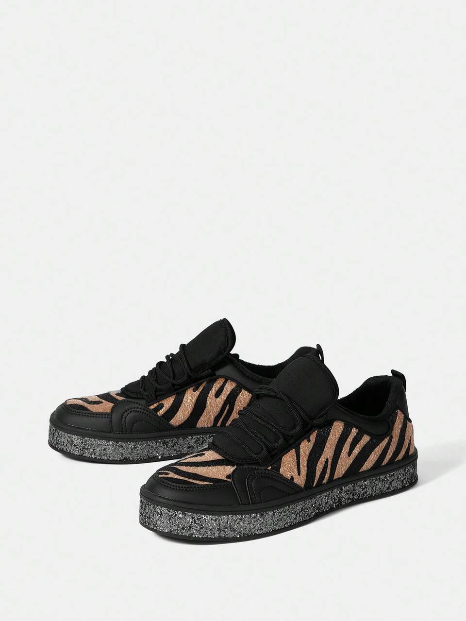 Black Zebra Striped Fashionable Casual Sneakers For Women, Streetwear, Walking Shoes Sports Shoes Casual Shoes Tainers