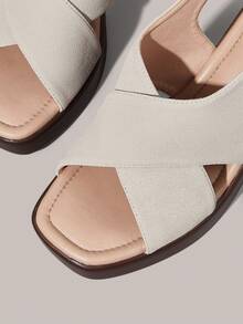 Styleloop Frosted Suede Cross-Strapped Thick-Heeled Sandals Women's Head High Heels, Retro Versatile Commuter Open-Toed Women's Shoes - Apricot - View 11