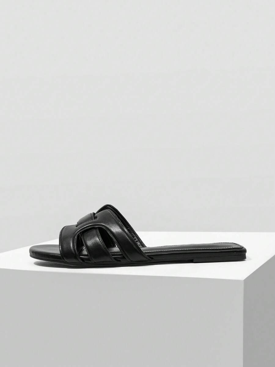 MOTF PREMIUM WOMEN'S FASHION SIMPLE WOVEN FLAT SANDALS - Pure black - View 2