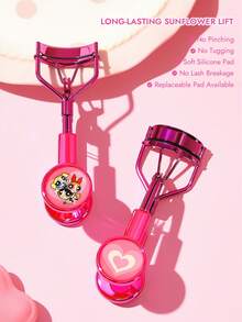 THE POWERPUFF GIRLS X SHEIN 亮麗桃紅色可愛卡通女孩睫毛夾，愛心圖案，彈性金屬框架搭配矽膠墊，便攜式日常化妝與補妝美妝工具，兩款可選 - 玫紅色 - 查看 1