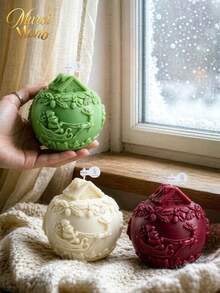 Muroi Mono Christmas Three-Dimensional Embossed Round Ball Aromatherapy Candles, Featuring Two Classic Christmas-Themed Designs, Paired With Christmas Trees, Snowmen, And Other Intricate Details, Available In Multiple Colors - Santa fireplace - View 2