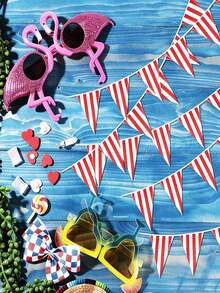 2 Sets Of Red-And-White Striped Triangular Bunting Flags, Carnival And Circus Decorative Supplies, Triangular Decorative Pennants, Layout Materials For New Year Celebration Events, Red-And-White Striped Triangular Flags - Raise the Flag - View 6