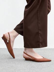 CUCCOO BIZCHIC 極簡純色尖頭露跟女鞋，通勤與休閒穿搭，聖誕與春季鞋款 - 咖啡棕 - 查看 3