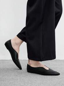 CUCCOO BIZCHIC Women's, Black V-Cut Pointed Flats, Workplace Commuter Dress, Work Shoes. - Black - View 3