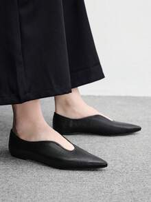 CUCCOO BIZCHIC Women's, Black V-Cut Pointed Flats, Workplace Commuter Dress, Work Shoes. - Black - View 5