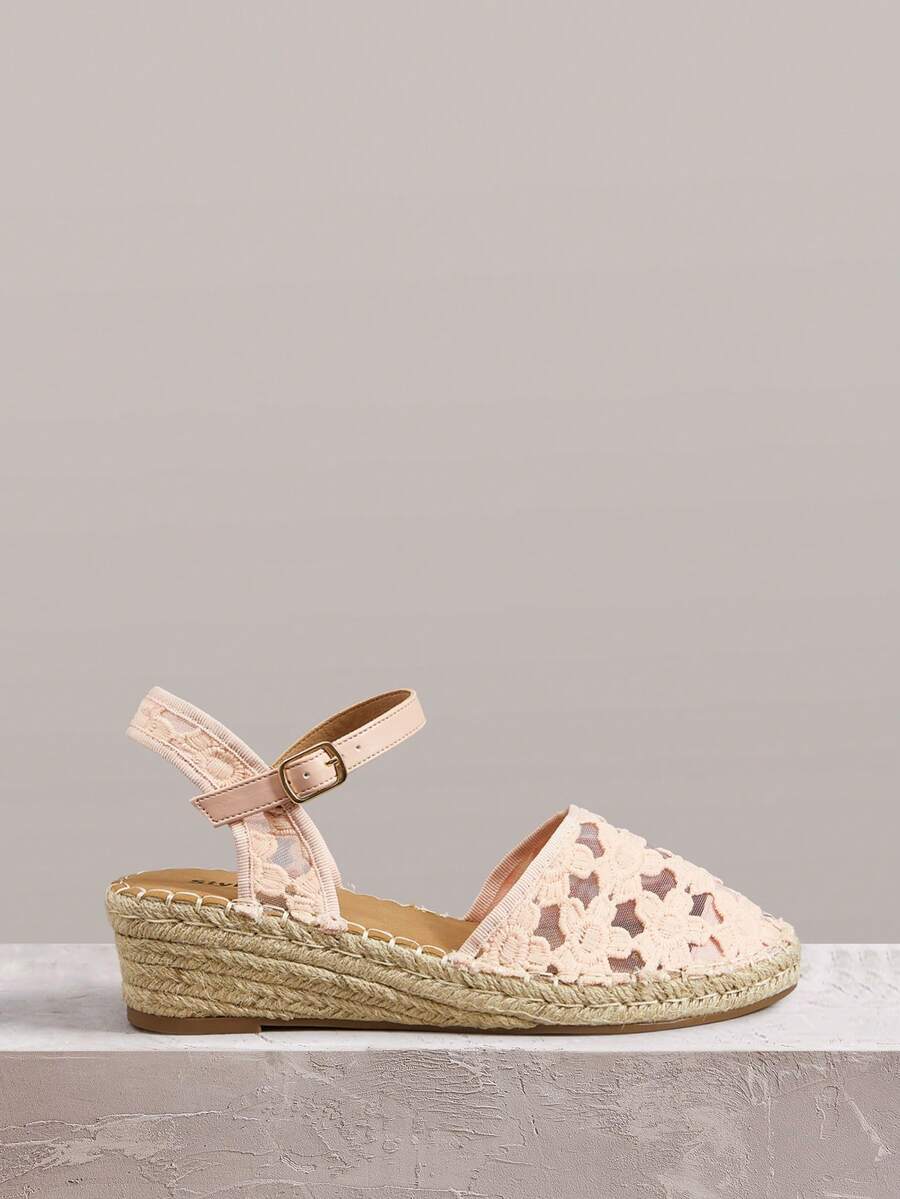 Styleloop Ladies Wedge Heel Round Toe Embroidered Mesh Flower Casual Beach Vacation Style Shoes Sandals - Pink - View 1