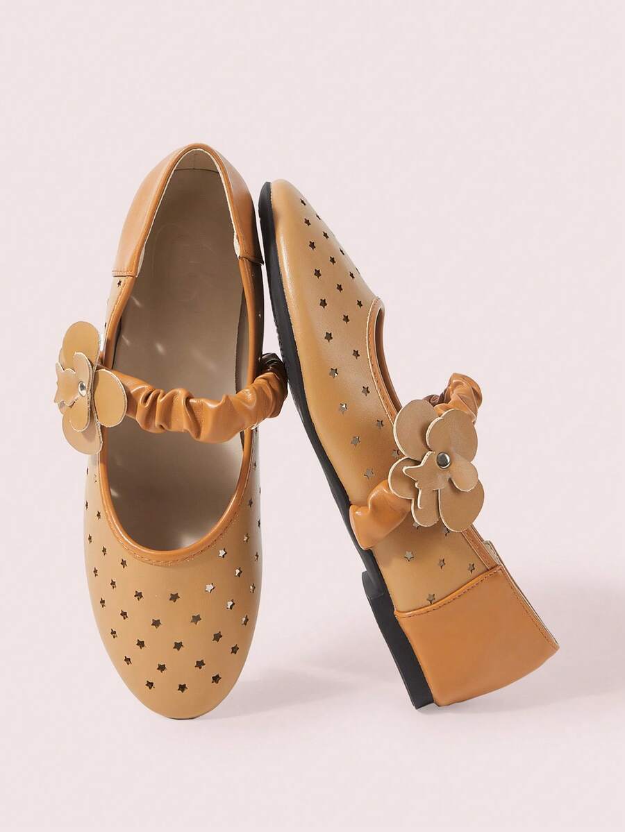 CUCCOO DOLLMOD Women's Shoes, Brown, Star Hollow Mary Jane Flats, Flower-Decorated Breathable Ballet Shoes, Daily Casual And Comfortable Women's Shoes - Brown - View 1