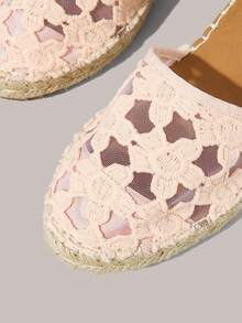 Styleloop Ladies Wedge Heel Round Toe Embroidered Mesh Flower Casual Beach Vacation Style Shoes Sandals - Pink - View 5
