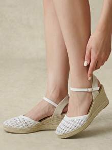 Styleloop Women's Vacation Style Hollow Woven Pull-Up Belt Hemp Rope Wedge Heel Platform Shoes - White - View 6