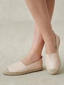 Light apricot