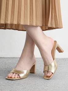 CUCCOO BIZCHIC Sandal Wanita Model Sederhana Ujung Persegi dengan Hak Sedang dan Model Terusan, Model Selop - Logam emas - View 3