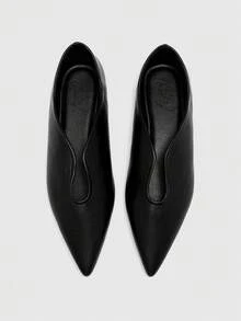 CUCCOO BIZCHIC Women's, Black V-Cut Pointed Flats, Workplace Commuter Dress, Work Shoes. - Black - View 2