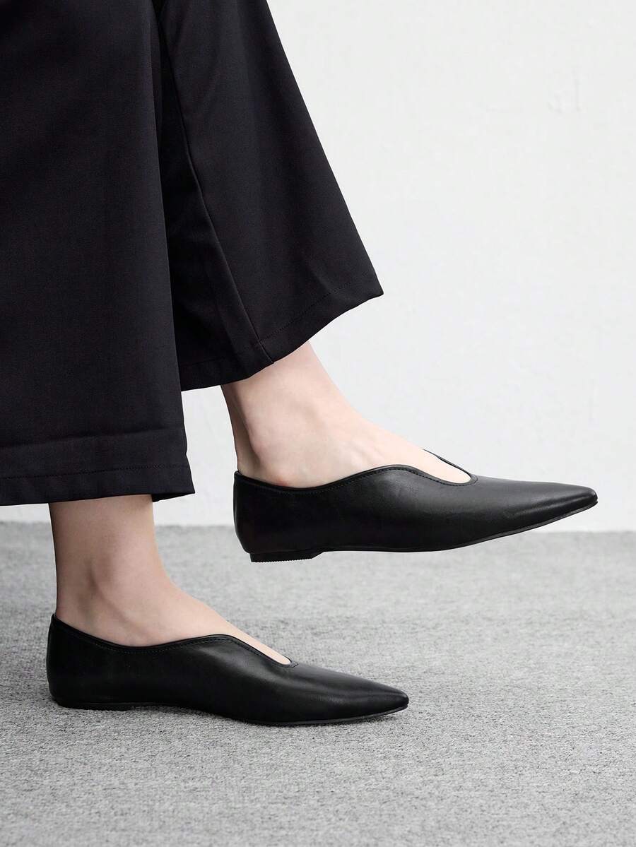 CUCCOO BIZCHIC Women's, Black V-Cut Pointed Flats, Workplace Commuter Dress, Work Shoes. - Black - View 1