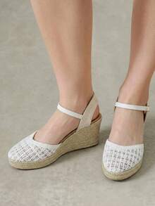 Styleloop Women's Vacation Style Hollow Woven Pull-Up Belt Hemp Rope Wedge Heel Platform Shoes - White - View 4