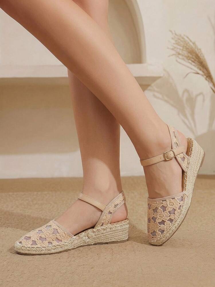Styleloop Ladies Wedge Heel Round Toe Embroidered Mesh Flower Casual Beach Vacation Style Shoes Sandals - Brown - View 7