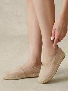 Styleloop صنادل نسائية بقاع مسطح من القش وحبال القنب، بأسلوب بوهيمي، مناسبة للعطلات والمواعدة اليومية ورحلات الشاطئ والتنسيق اليومي والسفر في العطلات، C - رمادي - مشاهدة 9