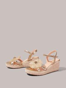 Styleloop Women's Shoes, Brown, Flower Embroidered Hemp Rope Straw Shoes, Wedge Heel Platform Sandals, Height-Enhancing Holiday Bohemian Wear - Gold - View 9