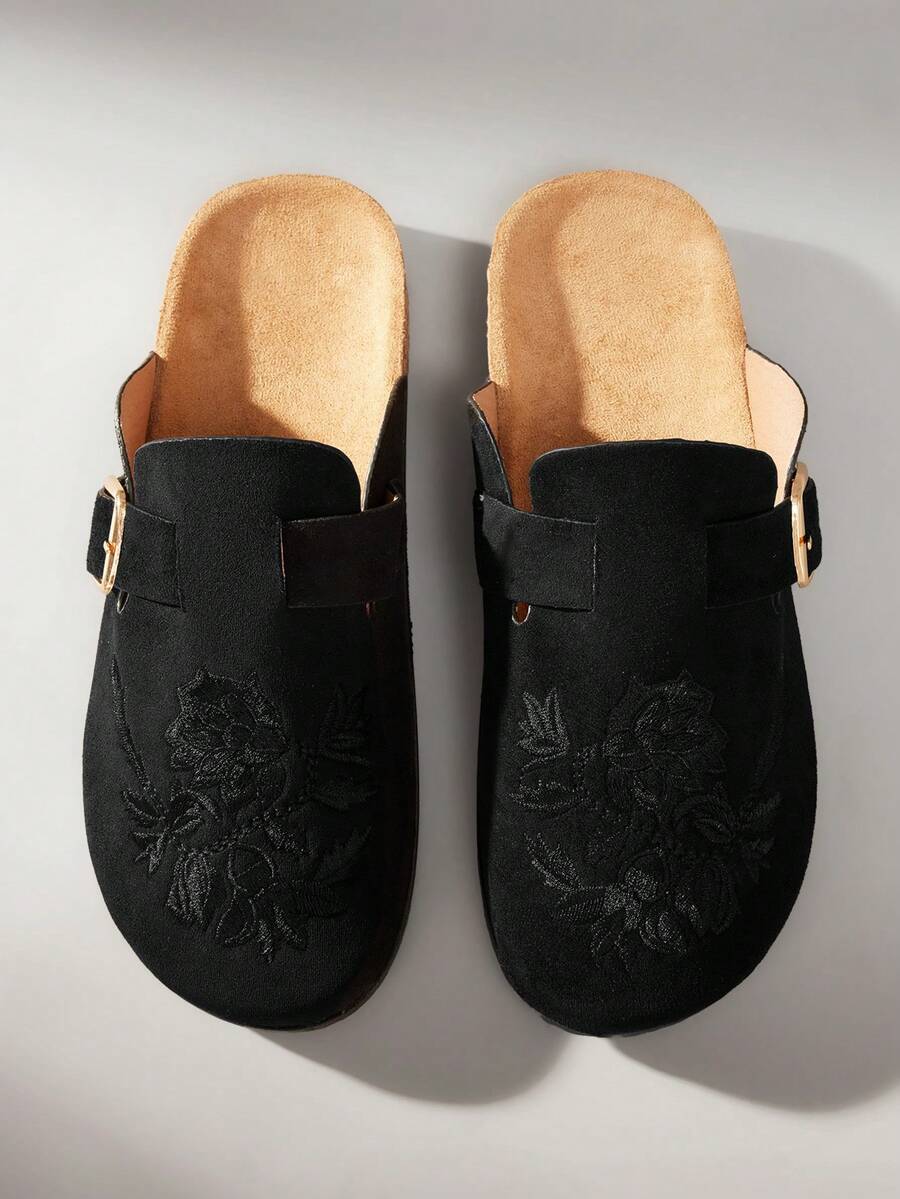 Solecia Women's Flat Round Toe Embroidered Slip-On Casual Comfortable Loafers Fall Shoes - Black - View 1