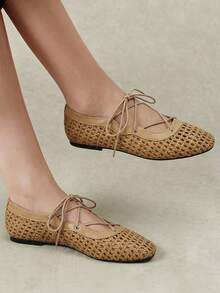 Styleloop Ladies, Willow Nails, Flat Shoes, Vacation Atmosphere, Summer Wear, Travel Essentials, Y2K, Cool Girl Night Out Wear - Light brown - View 4